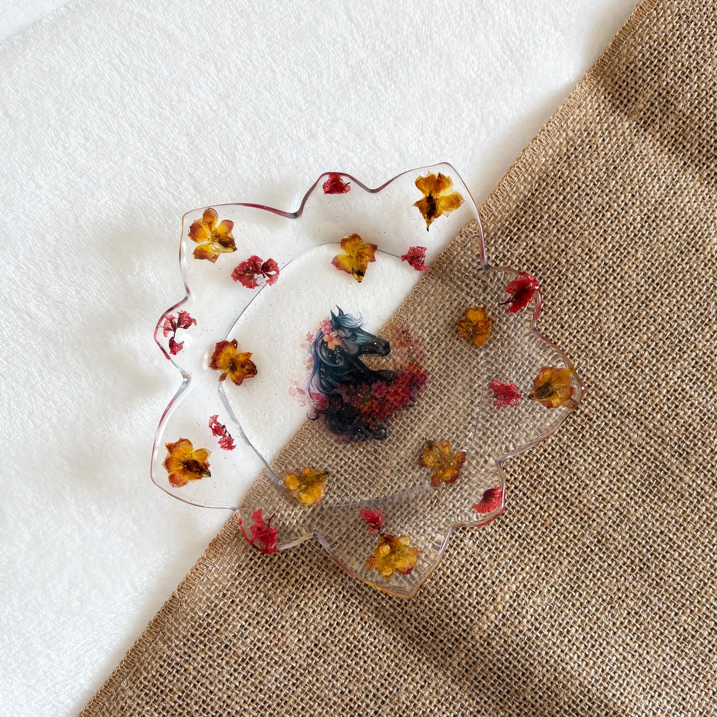 Handmade horse accent resin bowl with transparent floral base