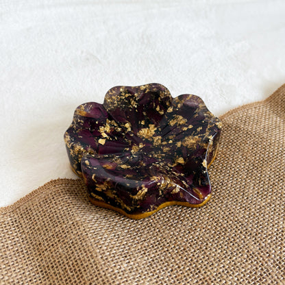 Floral handmade resin soap holder with burgundy rose design