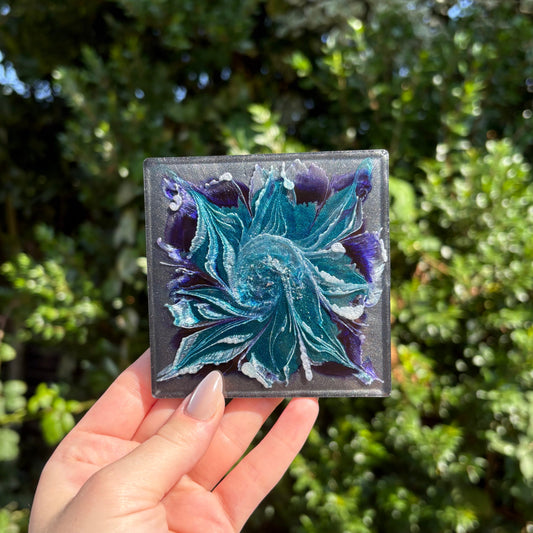 Handmade black and blue marble resin coaster, square shape, unique handmade home décor for coffee tables